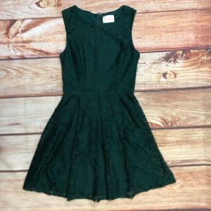 ❤️SOLD❤️ModCloth Moon Green Lace Dress Sleeveless Zipper Women’s Size S